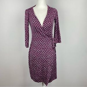 DIANE VON FURSTENBERG WOMENS V NECK ABSTRACT MIDI WRAP DRESS PURPLE Maroon Sz 2